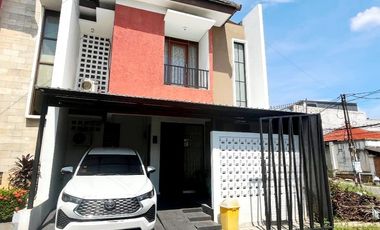 Jual Rumah Bagus 10 Ten Townhouse Ciputat Tangerang Selatan dekat Bintaro