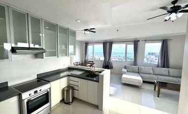 3 Bedroom Penthouse for sale in Condo in Cebu Business Park near Ayala