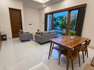 project villa kemenuh ubud jalan besar dan lingkungan villa