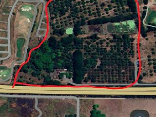 Residential and Agricultural land for sale with a total of 40 hectares