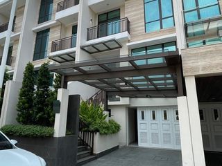 Rumah Cluster Pondok Indah Town House 146m 4 lantai, hunian elite dan eksklusif di Jakarta Selatan (lokasi premium), ada lift, harga NEGO sampai DEAL