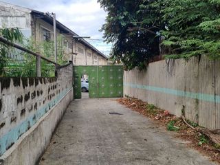 Warehouse For Sale along Quirino Highway, Novaliches, Quezon City