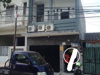 Dijual Rumah 2 Lantai + Kios di Cipondoh Makmur nego