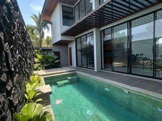 Di Jual New Modern Vila 3 bedroom fully furnished dekat pantai melasti Jimbaran