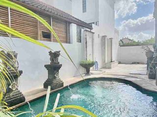 Villa stratrgis behind St Ali pererenan Canggu Bali