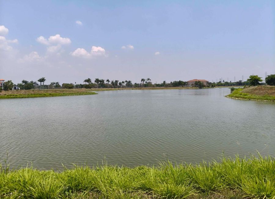 Bali Street, South Lake Village, Malitlit, Santa Rosa, Laguna image 3