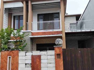 Villa 2 lantai, dekat Raya pemogan, tdak banjir, sangat bagus