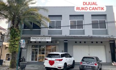 DIJUAL 2 RUKO CANTIK LOKASI STRATEGIS AREA UMY 2 LANTAI