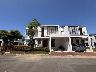 Dijual Cepat Rumah Hook Grand Orchid Batam Center