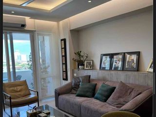 Rush Sale: Renovated 1BR for Sale at Mondrian Residences