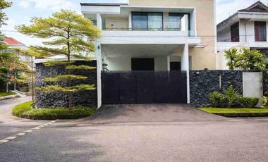Rumah Modern dan Mewah Komplek Lebak Bulus Jakarta Selatan
