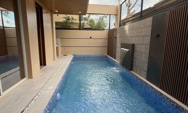 Enclave Subdivision H&L 5 bedrooms with swimming pool for Sale in Angeles City