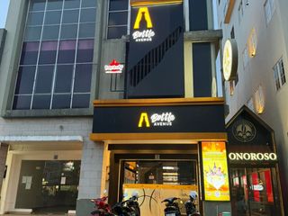 DIJUAL SERIUS   ... Ruko 2lantai South Goldfinch blok B @Summarecon Serpong,  posisi huk banci, dekat KLINIK drh. Rajanti