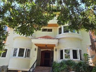 5 Bedroom House and Lot Capitol Golfers Villas Quezon City