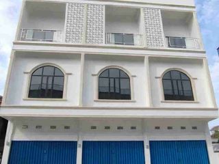 ruko bagus siap Pakai, 3 lantai pinggir jalan Raya SHM Di palembang