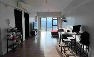 Spacious one bedroom with balcony for sale at Solstice Tower Makati