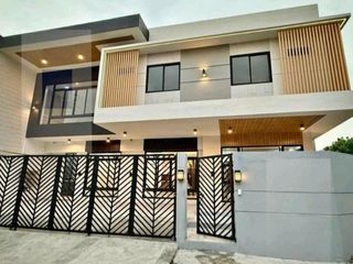 For Sale: 6 Bedroom House & Lot in Greenwoods Executive Village, Pinagbuhatan, Pasig City
