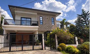 5 bedroom House and Lot for sale in Tagaytay, Cavite ( Corner Unit, Fully Funished, W/ Garden and Gazebo ) Retirement Invesment