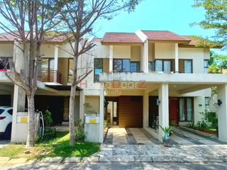 DISEWA RUMAH 2 LANTAI ORCHARD PARK DURIO NYAMAN DAN ASRI