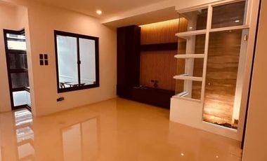 Spacious 4 Bedroom Townhouse w/ Automated Gate & Smart Lock – West Kamias, Quezon City