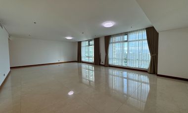 For Sale 3 Bedroom Unit in Two Roxas Triangle Facing Urdaneta Makati