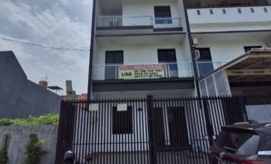DIJUAL CEPAT RUMAH DI TAMAN SURYA 5
