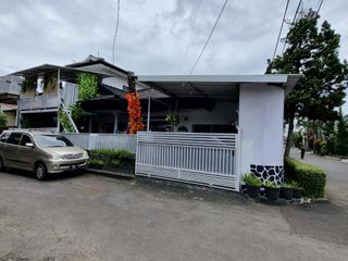 Rumah Lelang HOEK Siap Huni Komplek Batumas Nuansa Indah II, Kota Bandung