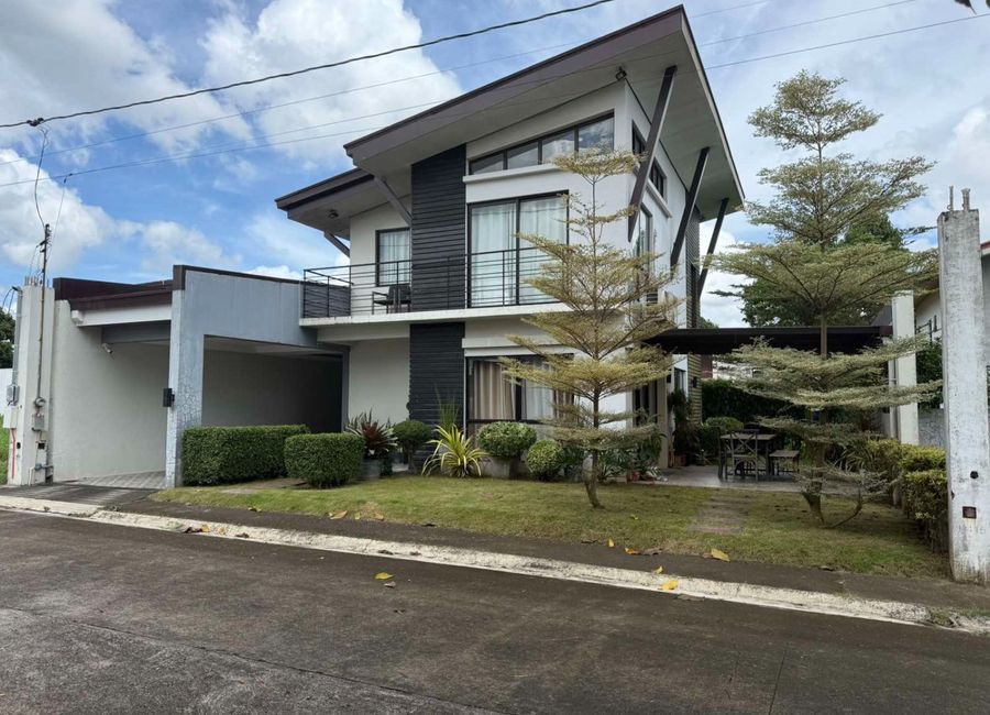 Dintano Street, Santo Domingo, Santa Rosa, Laguna