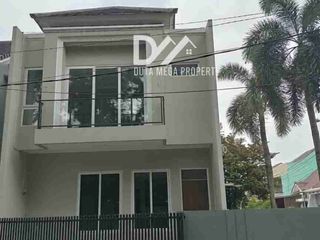 Dijual Rumah Baru Posisi Hook di BSD Serpong