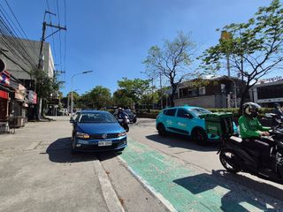 COMMERCIAL LOT/ COMMERCIAL PROPERTY FOR SALE ALONG KATIPUNAN EXTENSION, QUEZON CITY