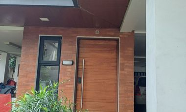 House and Lot For Sale at Don Enrique Heights Brgy Holy Spirit Quezon City
