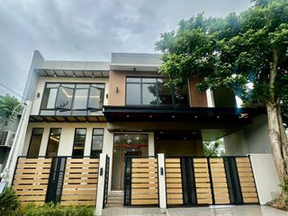 Modern 4 Bedroom House and Lot with Pool For Sale in Metrogate Silang Estates, Silang Cavite