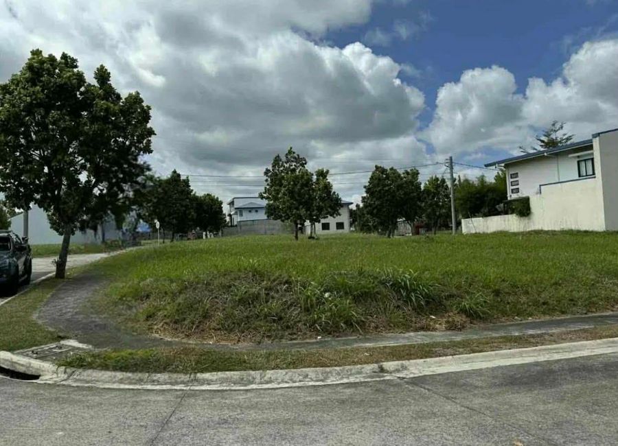 East Diversity Avenue, Canlubang, Calamba, Laguna image 2