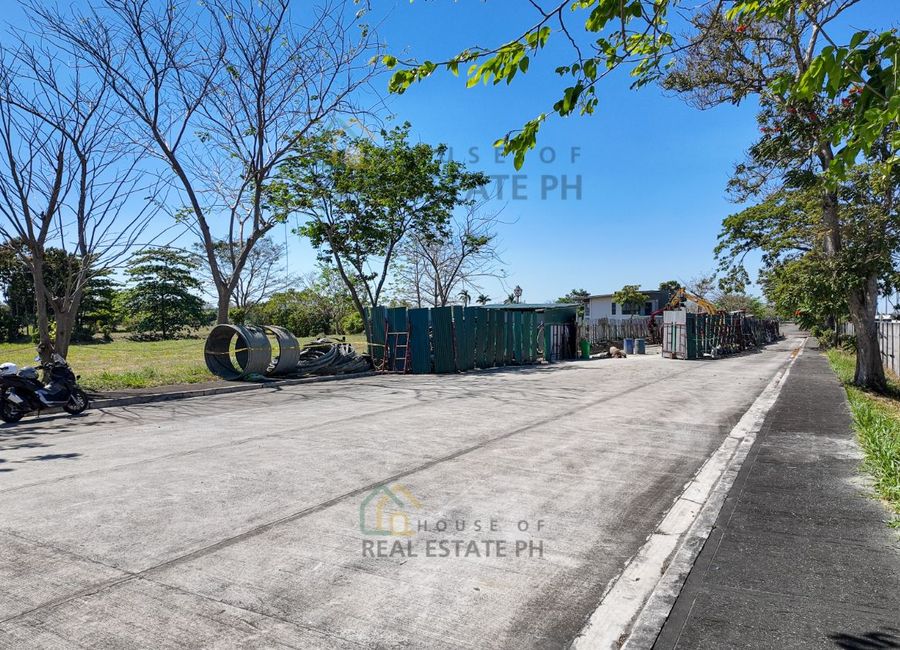 South Lake Village, Malitlit, Santa Rosa, Laguna image 3