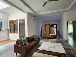 Rumah Pluit 4 BR Estetik LT 300m harga terbaik