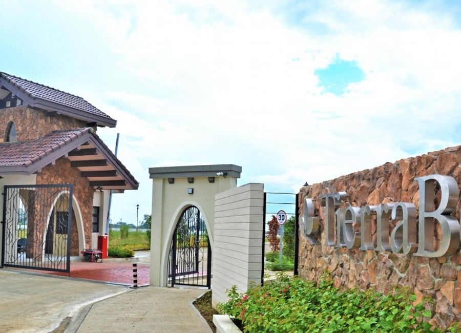 TierraBela, Don Jose, Santa Rosa, Laguna