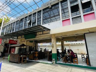 Ruko di Lawata Gomong square dekat kampus unram