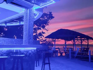 Income-generating Sea Front Dive Resort 423sqm Alegria