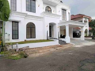 Dijual Rumah Megah dengan Desain Mewah di Puri Bintaro, Ciputat, Tangerang Selatan, dengan Lingkungan Nyaman
