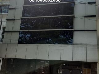Gedung kantor Lippo Karawaci luas 650 m,5 lantai rapi bagus, murah