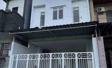 rumah tingkat 3 di Dewi Sri Kuta (CN)