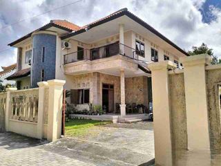 Rumah Nangka Utara Denpasar Taman Luas