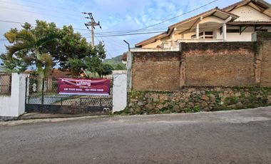 Rumah 2 Lantai dan Luas di Kawasan Nagreg, Bandung dekat dengan Stasiun Nagreg