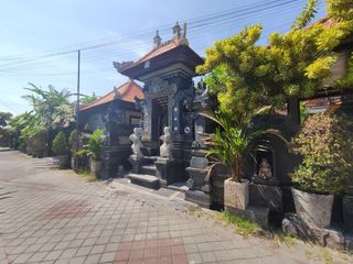 RUMAH STYLE BALI DI BATUYANG BATUBULAN COCOK UNTUK HUNIAN PRIBADI/KOS KOSAN