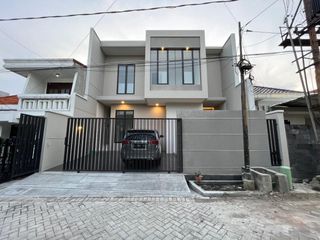 DIJUAL Rumah Manyar Tirtoasri