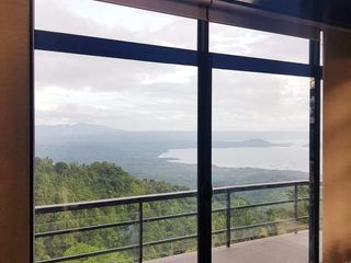 For Lease: Tagaytay House with Breathtaking View!