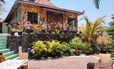 Villa & Resto Cantik Nuansa Jawa Lokasi Premium Dekat Pantai Baron Gunung Kidul