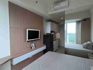DIJUAL/DISEWAKAN HARGA TURUN BANYAK TERMURAH Apartemen Treepark BSD Full Furnished 310 JT / 35 JT