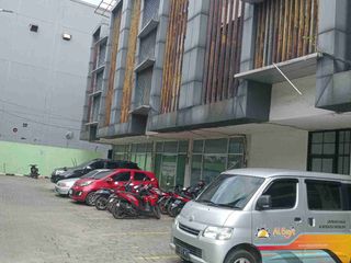 Harga turun lagi..2 unit Ruko 3 lantai siap pakai di pondok Aren Tangerang selatan.