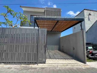 DIJUAL RUMAH 2 LANTAI SIAP HUNI DI SUBAK DALEM GATSU TENGAH DENPASAR AREA STRATEGIS DAN NYAMAN